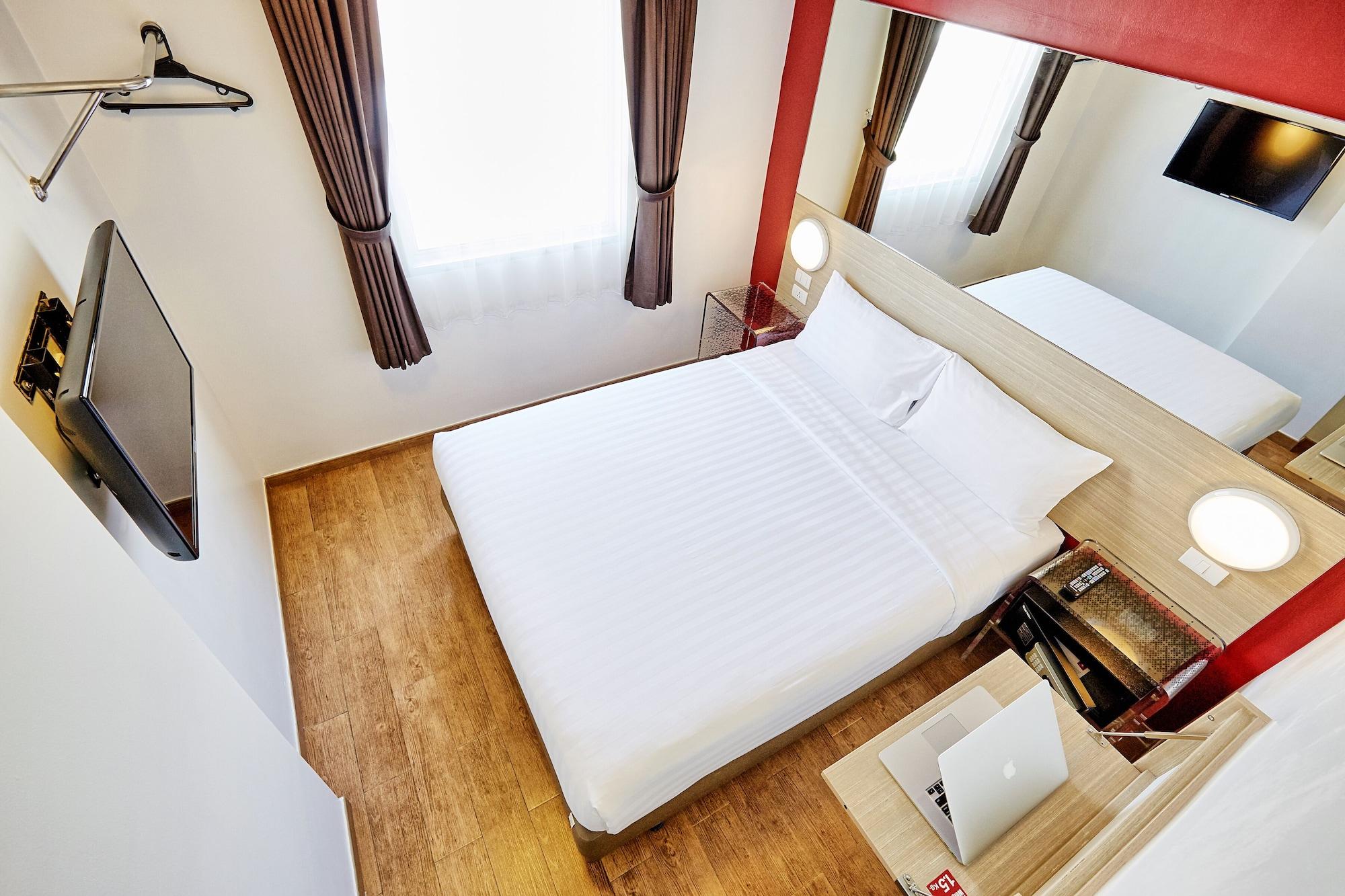 Red Planet Phuket Patong - Sha Extra Plus Exterior photo